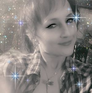 Meet your Posher, Deanna